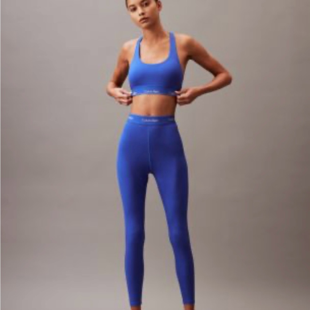 Calvin Klein Blue Sports Bra and Leggings Set new with tags originally $159.00
